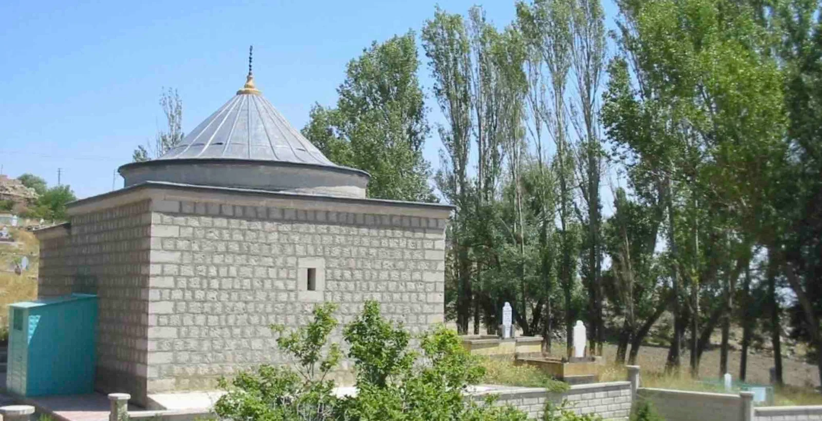 Seyyid Halil Devletlü Türbesi
