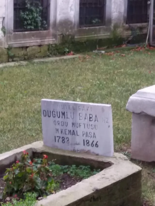 Düğümlü Baba