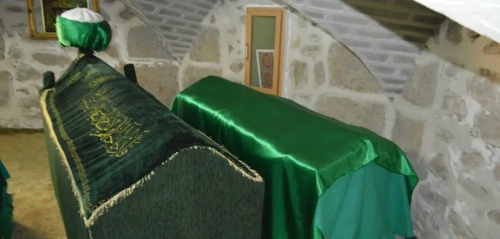 Mansur Baba Hz.