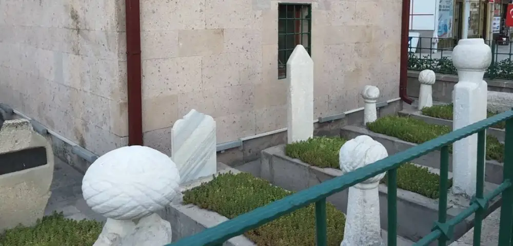 Sarı Saltuk Hz.