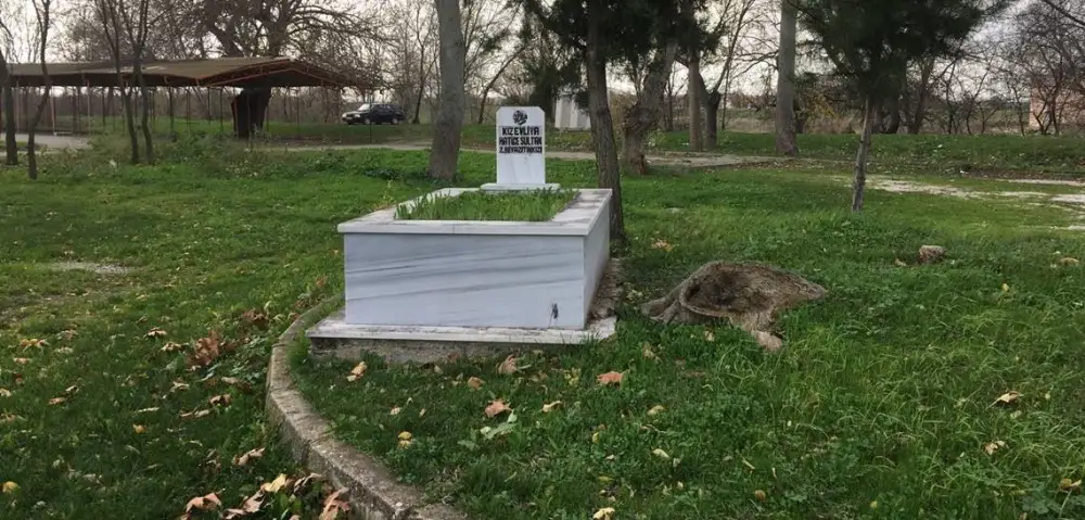 Kız Evliyası Hatice Hz.