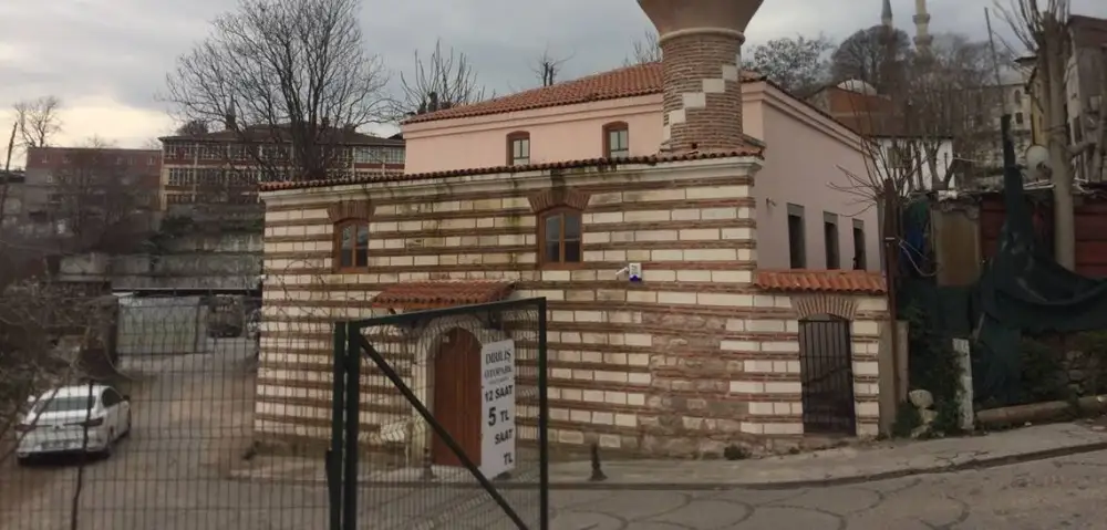 Sarıbeyazıt Camii Haziresi