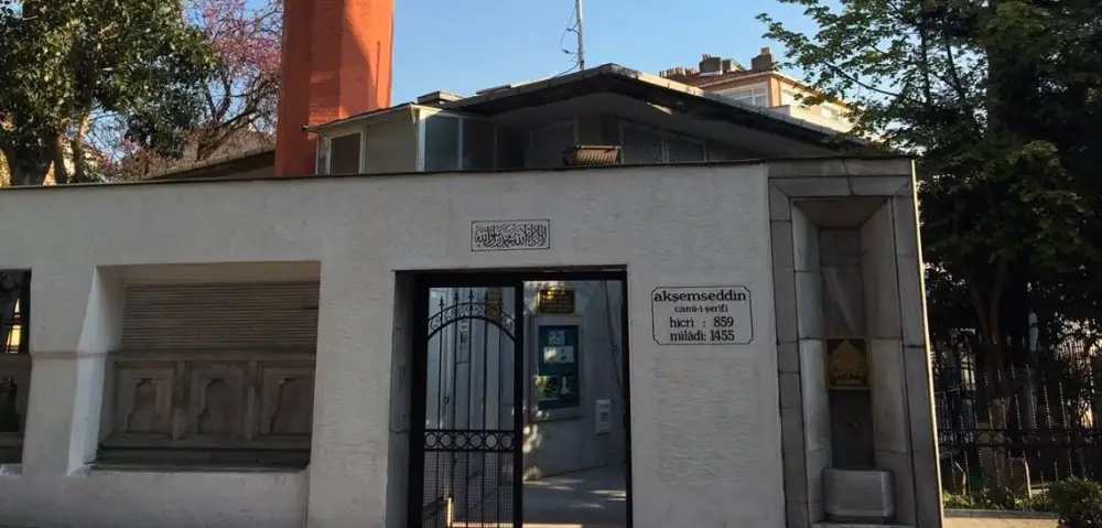 Akşemseddin Camii Haziresi