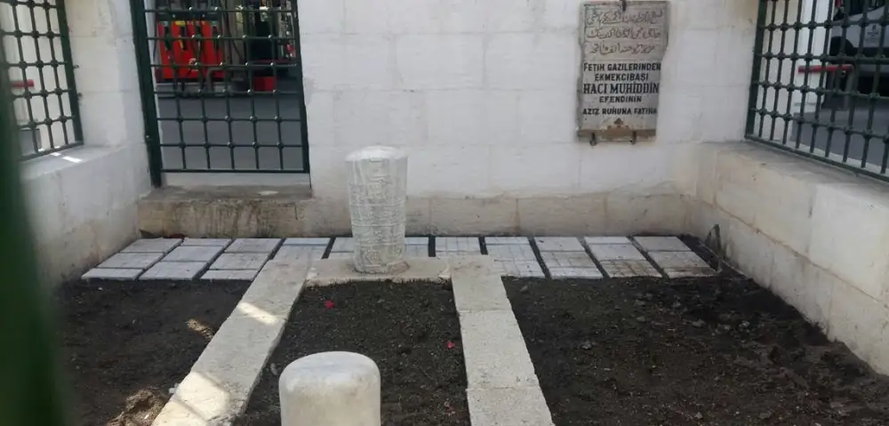 Ekmekçi Baba Hz.