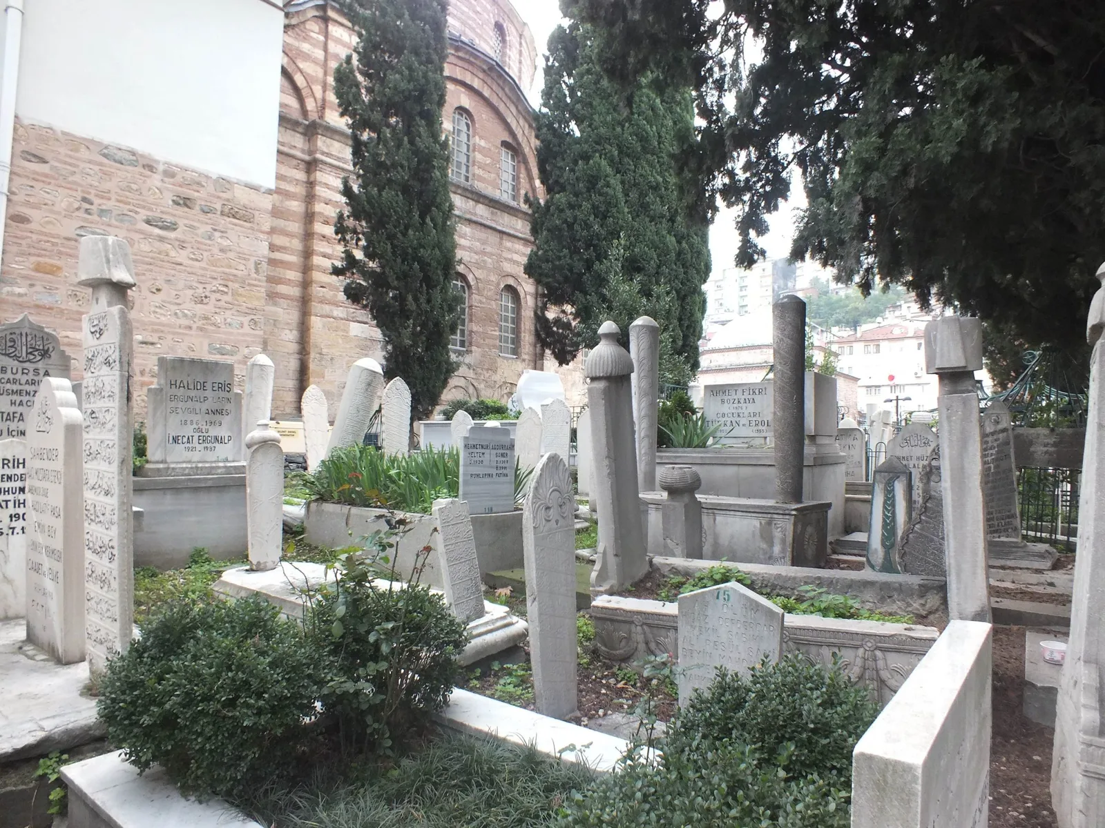 Emir Sultan Dergahı Postnişinleri